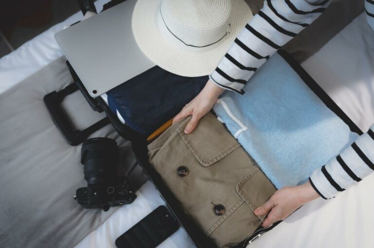6 tips to pack light for travel