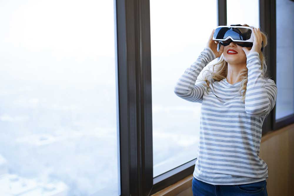 Apple Vision Pro Headset – Key Features and Availability